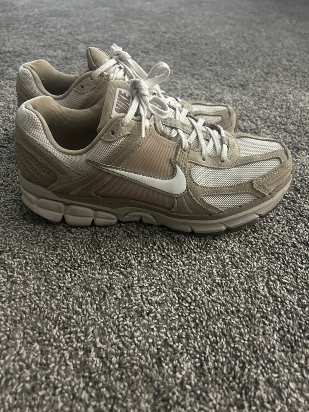 Men’s Nike Zoom  Vomero 5